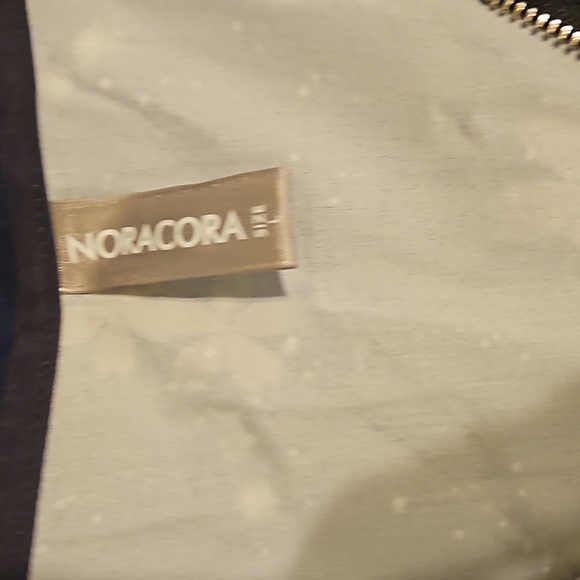 Top - Picture 4 of 4